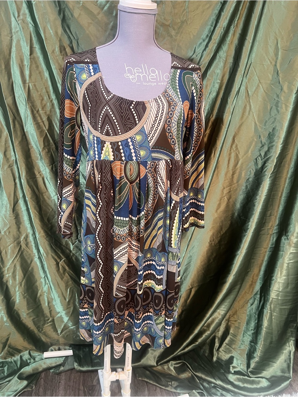 Sunny Leigh Multicolor Long-Sleeve Patterned Midi Dress